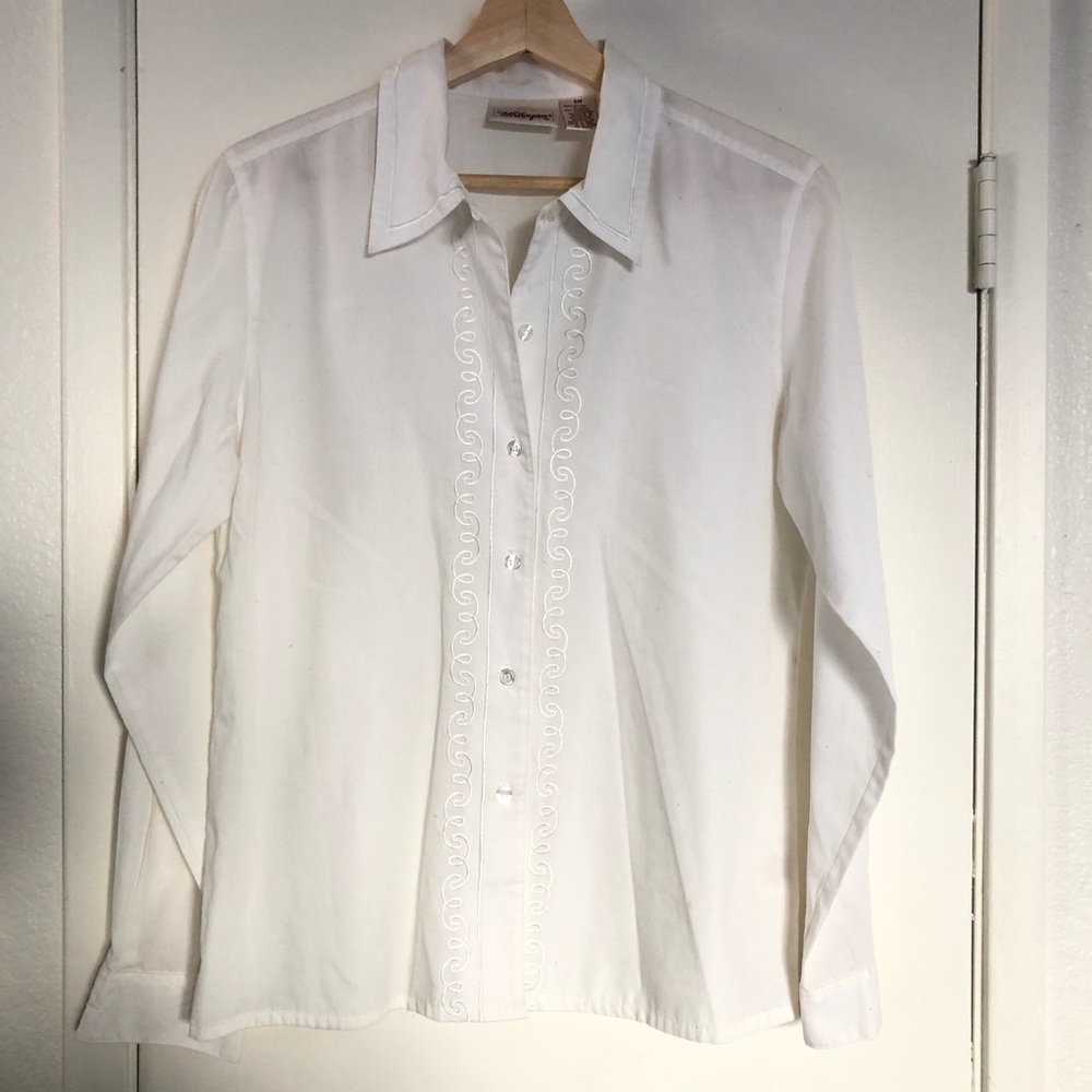 Worthington white western style button up shirt